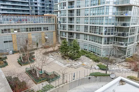 9 Spadina Avenue Toronto ON M5V 3V5
