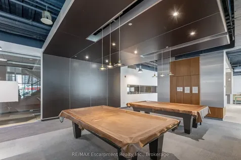 9 Spadina Avenue Toronto ON M5V 3V5