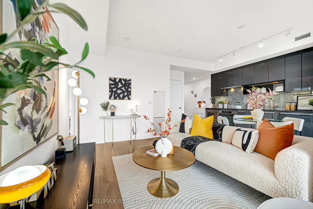 115 Mcmahon Drive Toronto ON M2K 0E3