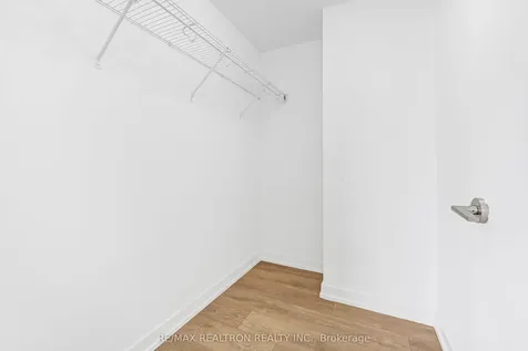 115 Mcmahon Drive Toronto ON M2K 0E3