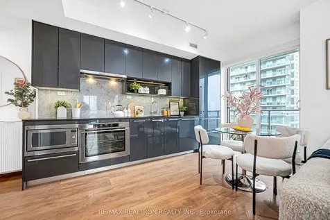 115 Mcmahon Drive Toronto ON M2K 0E3