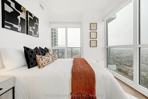 115 Mcmahon Drive Toronto ON M2K 0E3