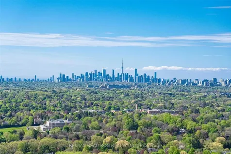 115 Mcmahon Drive Toronto ON M2K 0E3
