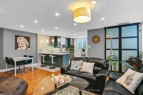 1131 Steeles Avenue W Toronto ON M2R 3W8
