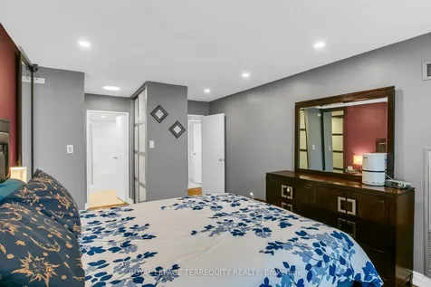 1131 Steeles Avenue W Toronto ON M2R 3W8