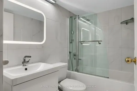 1131 Steeles Avenue W Toronto ON M2R 3W8
