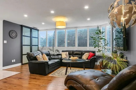 1131 Steeles Avenue W Toronto ON M2R 3W8
