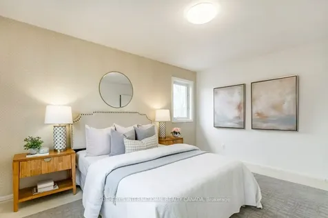 21 Summerside Crescent Toronto ON M2H 1W9