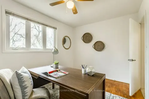 21 Summerside Crescent Toronto ON M2H 1W9