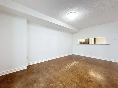 33 University Avenue Toronto ON M5J 2S7