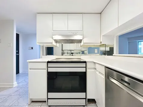 33 University Avenue Toronto ON M5J 2S7