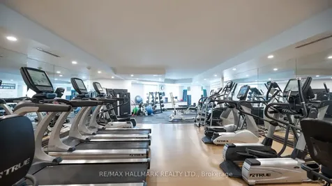 33 University Avenue Toronto ON M5J 2S7