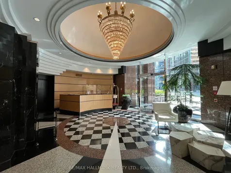 33 University Avenue Toronto ON M5J 2S7
