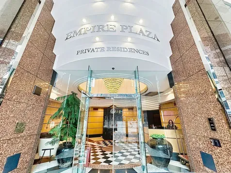 33 University Avenue Toronto ON M5J 2S7