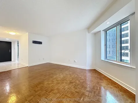 33 University Avenue Toronto ON M5J 2S7