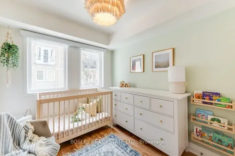 30 Merchant Lane Toronto ON M6P 4J6
