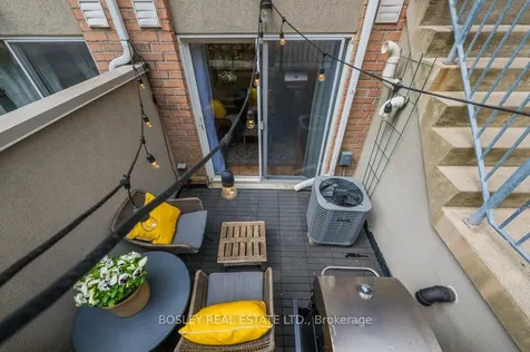 30 Merchant Lane Toronto ON M6P 4J6
