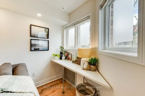 30 Merchant Lane Toronto ON M6P 4J6