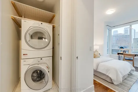 120 Homewood Avenue Toronto ON M4Y 2J3