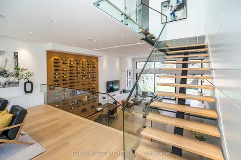 38 Gwendolen Avenue Toronto ON M2N 1A2