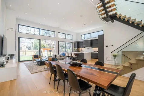 38 Gwendolen Avenue Toronto ON M2N 1A2