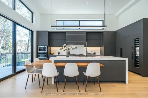 38 Gwendolen Avenue Toronto ON M2N 1A2