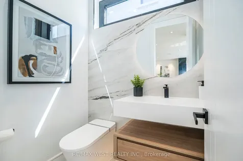 38 Gwendolen Avenue Toronto ON M2N 1A2