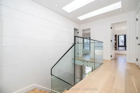 38 Gwendolen Avenue Toronto ON M2N 1A2