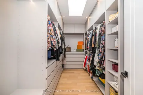 38 Gwendolen Avenue Toronto ON M2N 1A2
