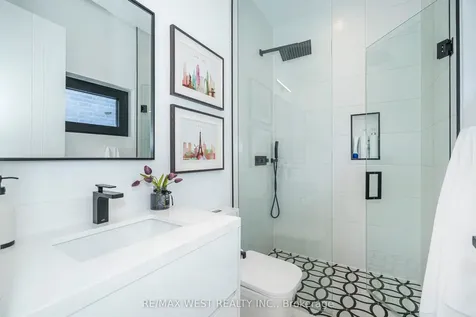 38 Gwendolen Avenue Toronto ON M2N 1A2