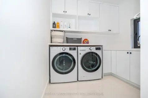 38 Gwendolen Avenue Toronto ON M2N 1A2