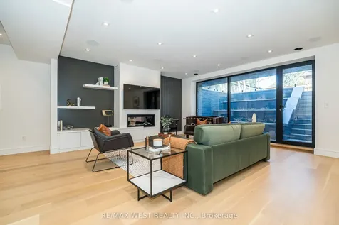 38 Gwendolen Avenue Toronto ON M2N 1A2