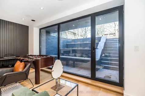 38 Gwendolen Avenue Toronto ON M2N 1A2