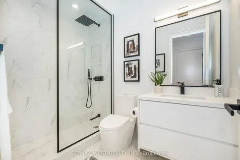 38 Gwendolen Avenue Toronto ON M2N 1A2