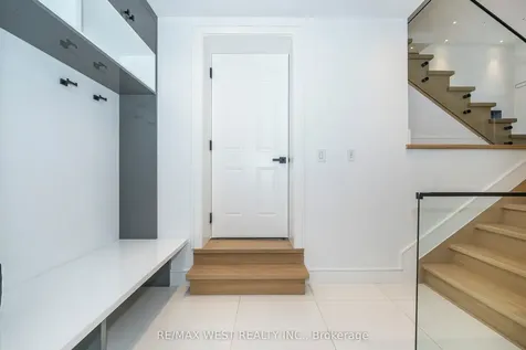 38 Gwendolen Avenue Toronto ON M2N 1A2