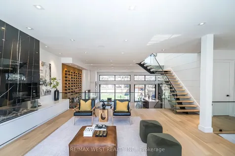 38 Gwendolen Avenue Toronto ON M2N 1A2