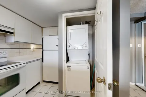 298 Jarvis Street Toronto ON M5B 2M4