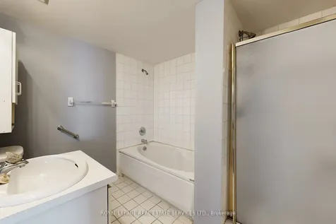 298 Jarvis Street Toronto ON M5B 2M4