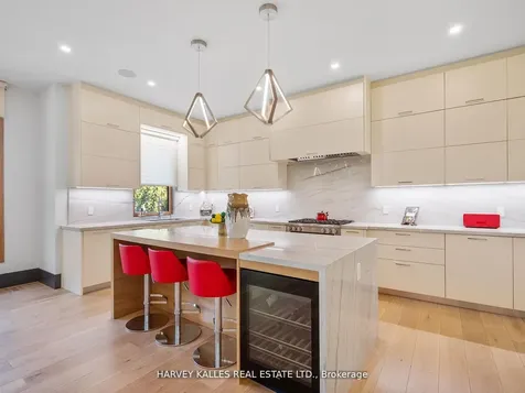 170 Burndale Avenue Toronto ON M2N 1T2