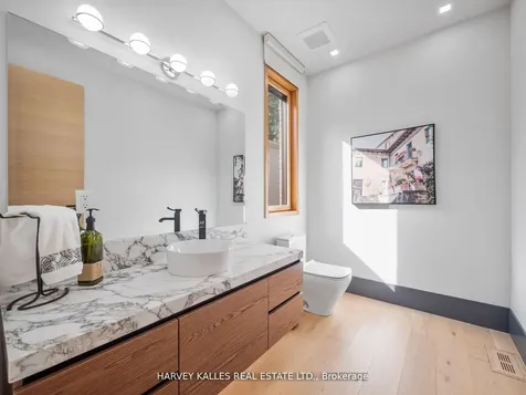 170 Burndale Avenue Toronto ON M2N 1T2