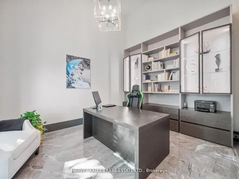 170 Burndale Avenue Toronto ON M2N 1T2