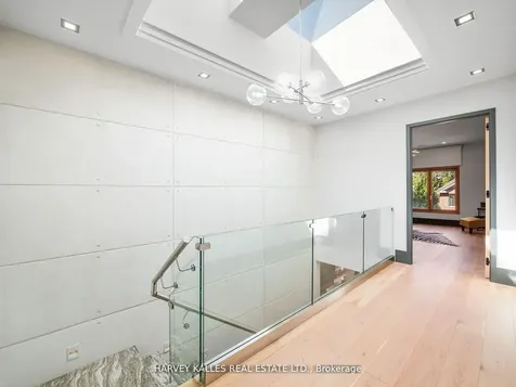 170 Burndale Avenue Toronto ON M2N 1T2