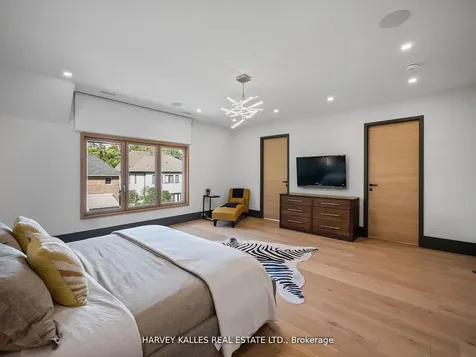 170 Burndale Avenue Toronto ON M2N 1T2