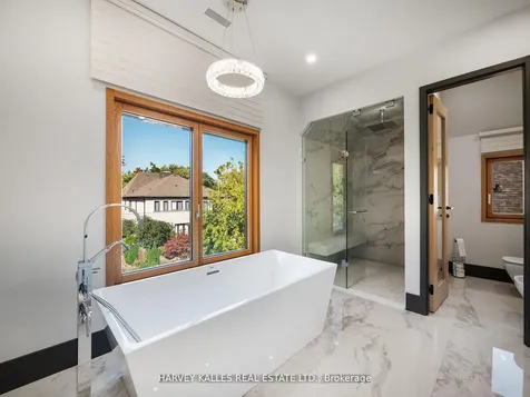 170 Burndale Avenue Toronto ON M2N 1T2