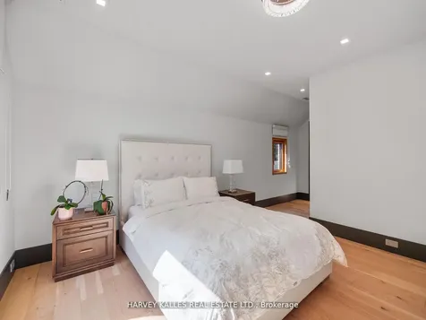 170 Burndale Avenue Toronto ON M2N 1T2
