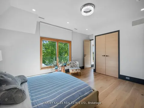 170 Burndale Avenue Toronto ON M2N 1T2