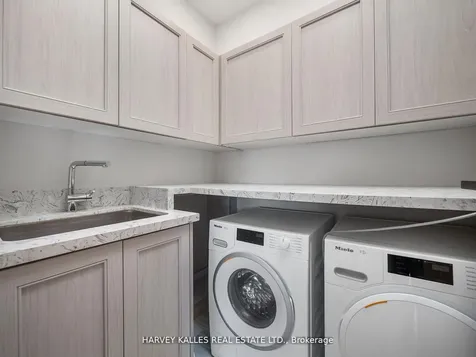 170 Burndale Avenue Toronto ON M2N 1T2