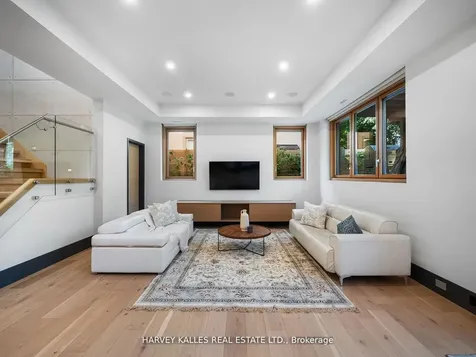 170 Burndale Avenue Toronto ON M2N 1T2