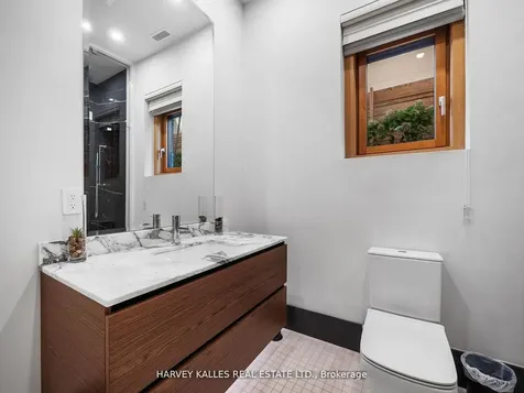 170 Burndale Avenue Toronto ON M2N 1T2