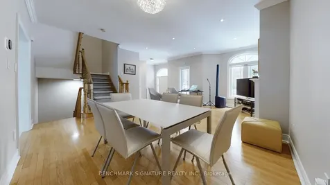 105 Doris Avenue Toronto ON M2N 4T2